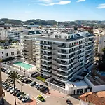 Vivi Homes - Serena Pool, Cinema, Gym &