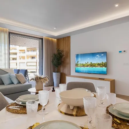 Vivi Homes - Serena Pool, Cinema, Gym & Appartement