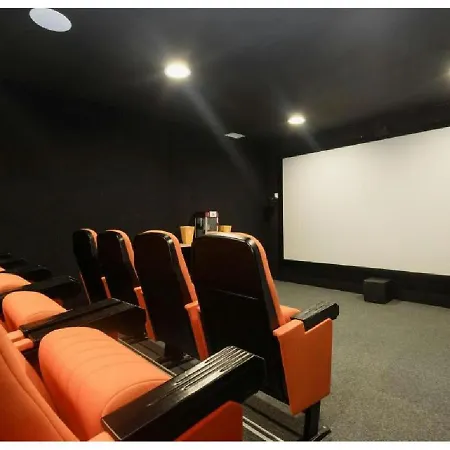 Vivi Homes - Serena Pool, Cinema, Gym & *