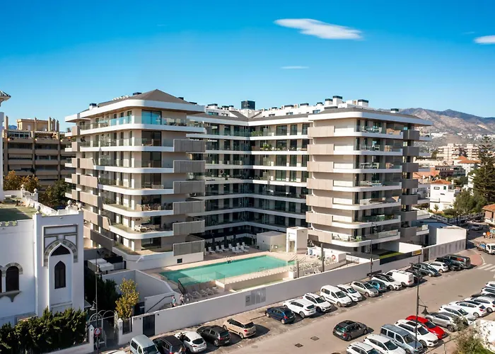 Vivi Homes - Serena Pool, Cinema, Gym & * Fuengirola