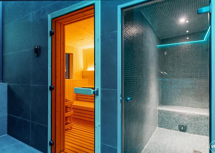 Vivi Homes - Serena Pool, Cinema, Gym & フエンヒロラ