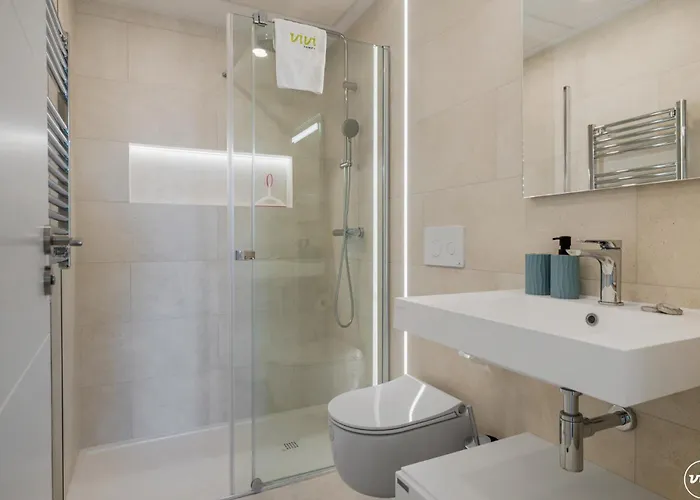 Vivi Homes - Serena Pool, Cinema, Gym & * Fuengirola