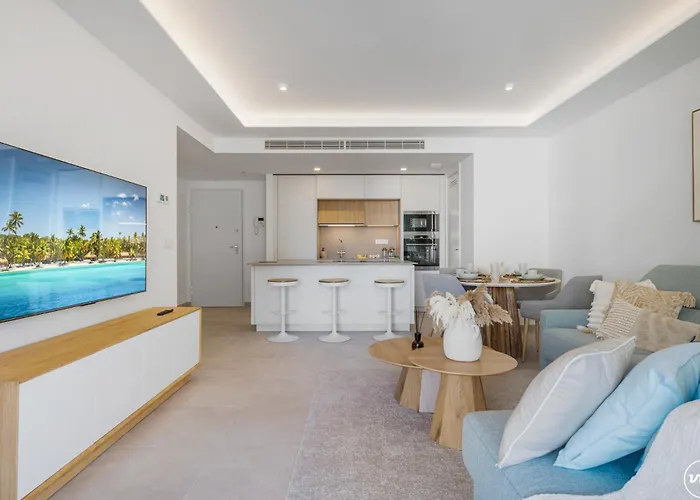 Vivi Homes - Serena Pool, Cinema, Gym & * Fuengirola