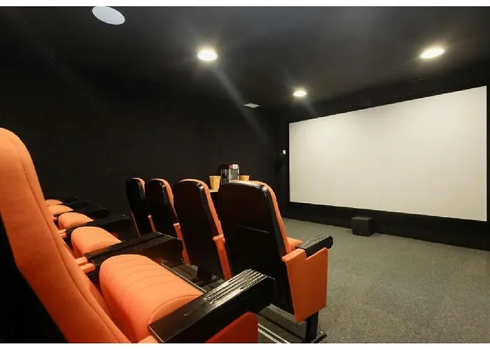 Vivi Homes - Serena Pool, Cinema, Gym & *