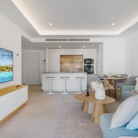 Vivi Homes - Serena Pool, Cinema, Gym & * 丰希罗拉